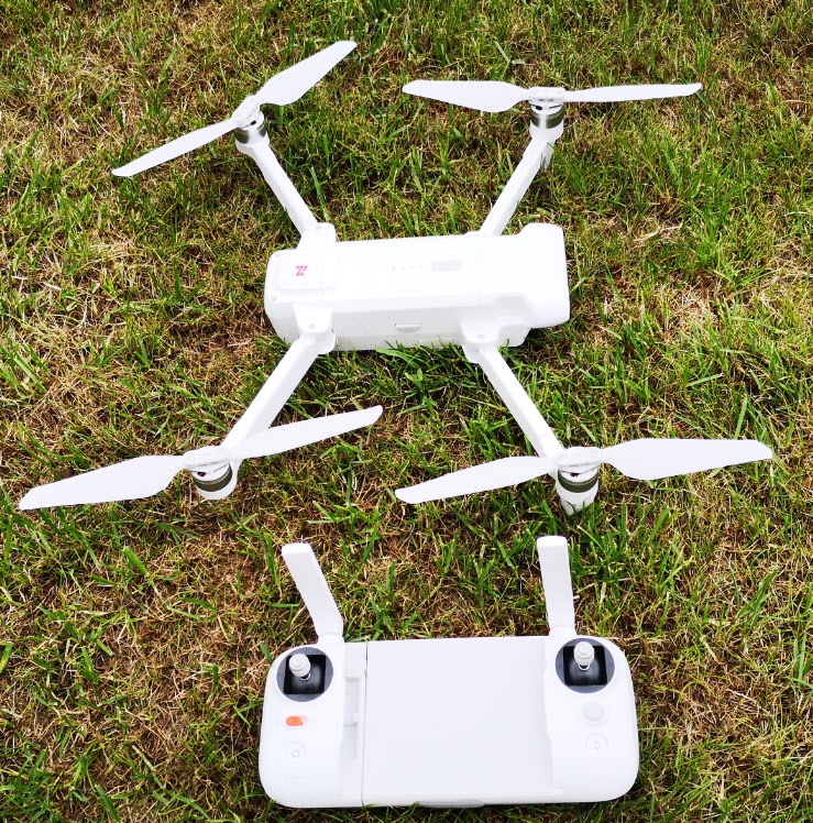 fimi x8 SE drone and controller